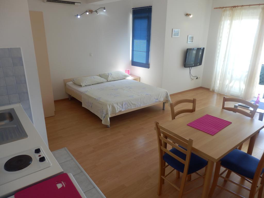 Apartments Rica Omiš Exterior foto
