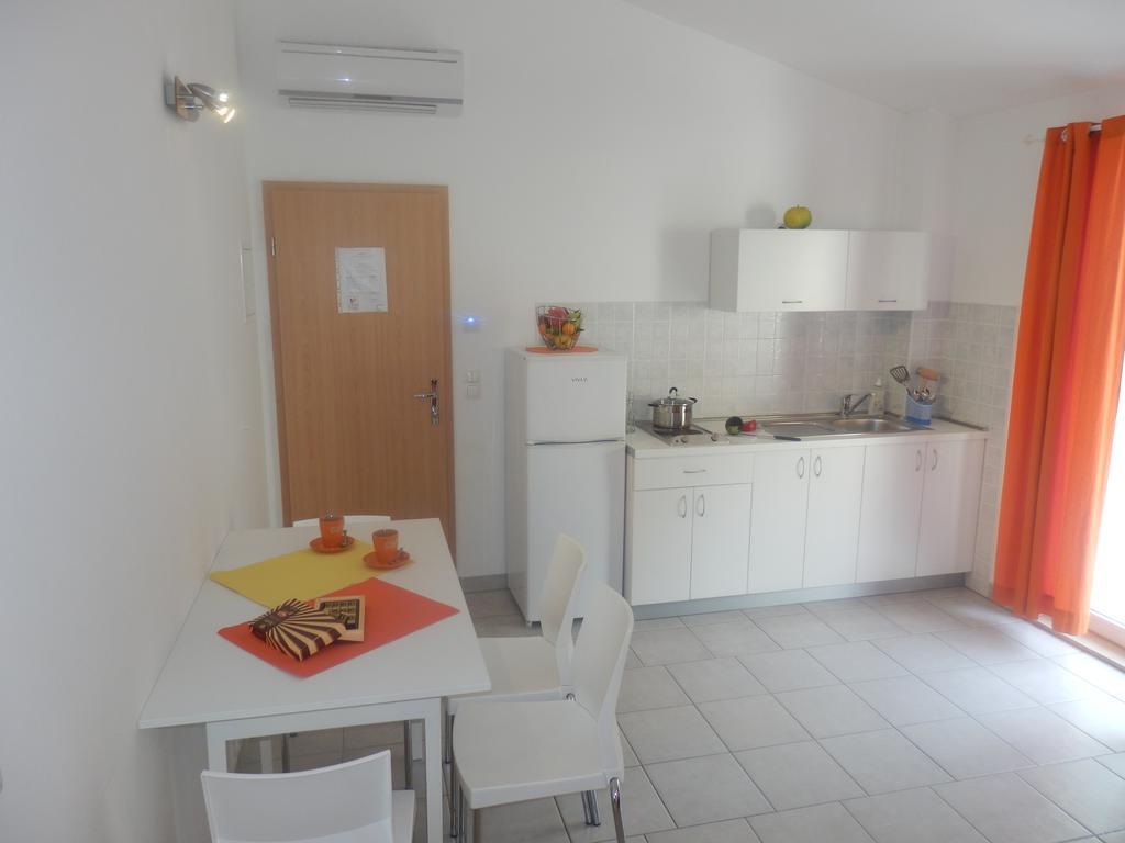 Apartments Rica Omiš Exterior foto