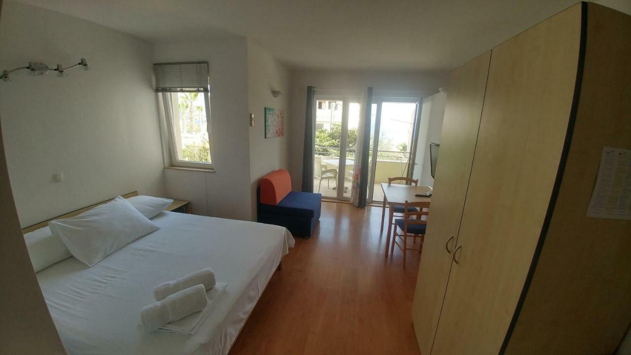 Apartments Rica Omiš Exterior foto